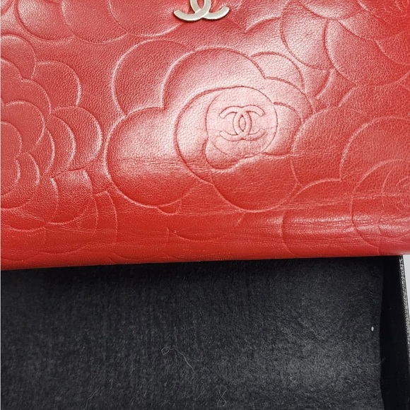 Authentic Pre-loved Lambskin Camellia CC Long Wallet - Picture 7 of 11